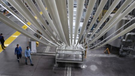 Sasa’da cips üretim tesisi devreye alındı