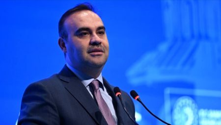 Bakan Kacır: Sanayimizin rekabet gücünü koruyacağız