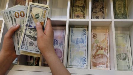 Döviz mevduatları geriledi