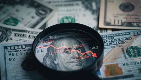 İki Fed yetkilisinden ‘bekle ve gör’ yaklaşımı