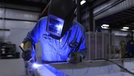 İmalatta kesintisiz yavaşlama 13. aya ulaştı