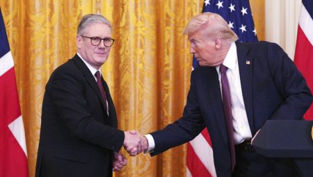 İngiltere Başbakanı Starmer, ABD ile muahedeyi “tarihi” olarak niteledi