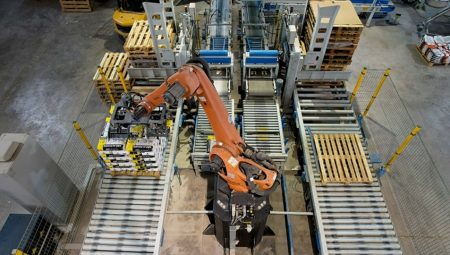 İnşaat materyali sanayi üretimi Şubat’ta  geriledi