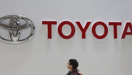 Toyota’dan tarifeler sonrası yatırımcılara kâr uyarısı