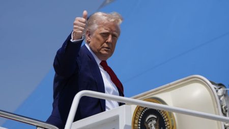 Trump: Çin’le bir muahede yapacağımızı umuyorum