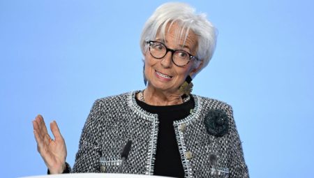 Avrupa Merkez Bankası’ndan Lagarde’ın vazifesi erken bırakma argümanına karşılık