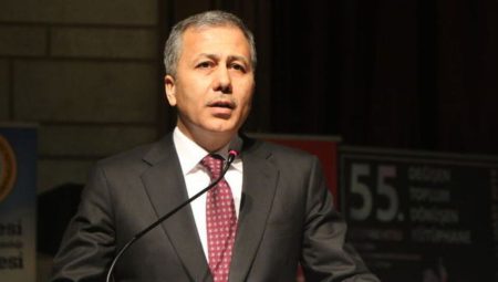 Bakan Yerlikaya: Sahte döviz ele geçirdik