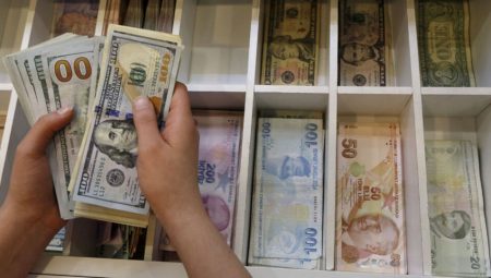 Döviz mevduatlarında Eylül’den bu yana en sert düşüş