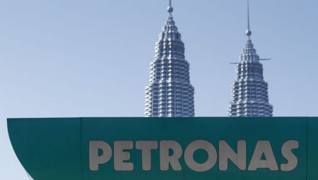 Petronas 7 milyar dolarlık Kanada şirketini satmayı düşünüyor