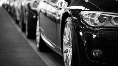 Trump araba tarifelerini artırmayı pahalandırıyor