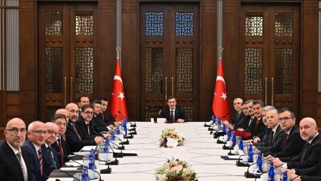 Yılmaz metal bölümü temsilcileriyle görüştü