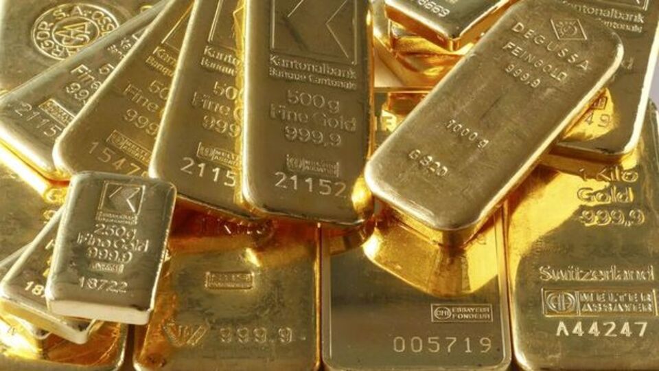 Altın Fed öncesi çıkarını koruyor