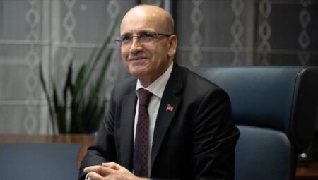 Bakan Şimşek turizm verilerini kıymetlendirdi