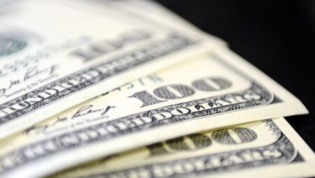 Döviz mevduatları 477 milyon dolar geriledi