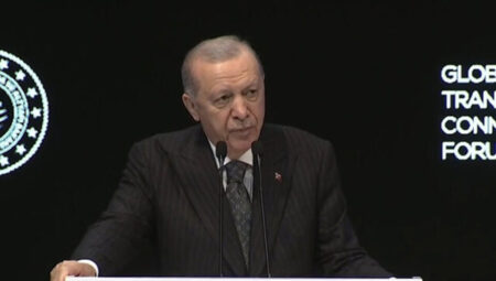Erdoğan: Global iktisatta lojistik çizgilerin ehemmiyeti süratle artıyor