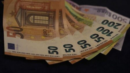 Euro Bölgesi’nde enflasyonda yatay seyir