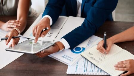 Finansal hizmetler inanç endeksi 10 ayın en düşük düzeyinde