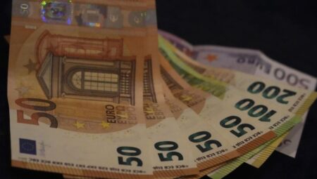 Hazine, euro cinsi borçlanmaya çıkıyor