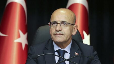 Şimşek, Londra’da yatırımcılarla bir ortaya geldi