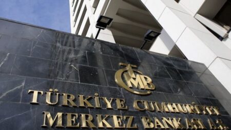 TCMB Anketi: Fonlama şartlarında besbelli bir gevşeme bekleniyor