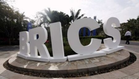 Trump: BRICS ülkeleri ‘çok yakında’ yüzde 10 gümrük vergisi alacak