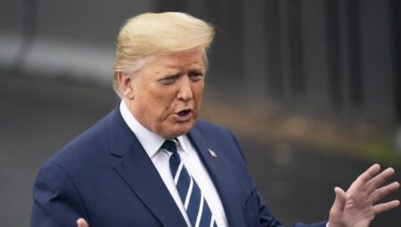 Trump, zayıf istihdam verisi sonrası bir ismin misyonuna son verecek