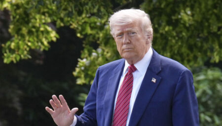 Trump’tan Hindistan’a Rusya cezası: Yüzde 25 tarife