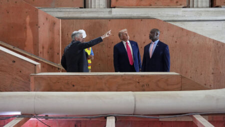 Trump’tan yeni Powell açıklamaları