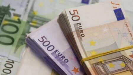 Türkiye’nin demir yolu projesine 2,4 milyar euroluk finansman