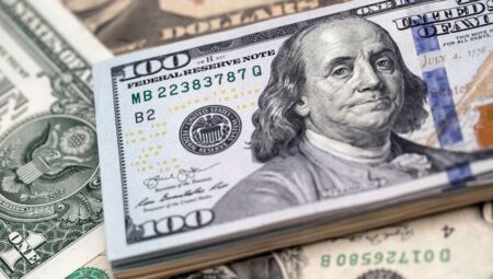 ABD para piyasası fonları birinci sefer sekiz trilyon doları aştı