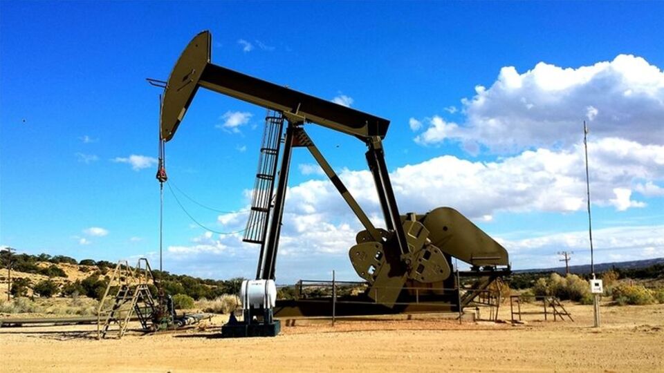 ABD, yıl sonu için petrol fiyatlarının düşeceğini öngörüyor