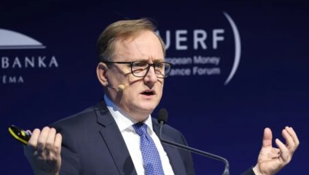 AMB/Kazaks: Şu anda faizi düşürmek için bir neden yok
