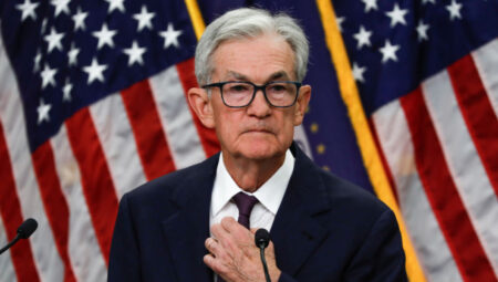 Belge kapanmıyor: Trump’tan Powell kararına itiraz