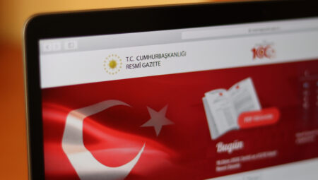 Cumhurbaşkanlığı, karayollarında sürat sonlarının yine belirlenmesine yönelik genelge yayımladı