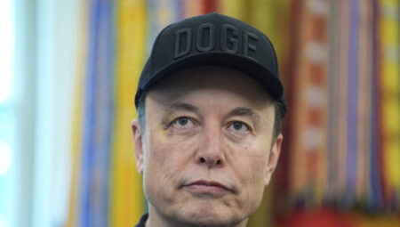 Elon Musk, Apple ve OpenAI’a dava açtı