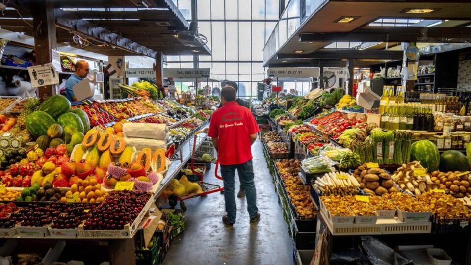 Euro Bölgesi’nde enflasyon yine gayenin üzerinde