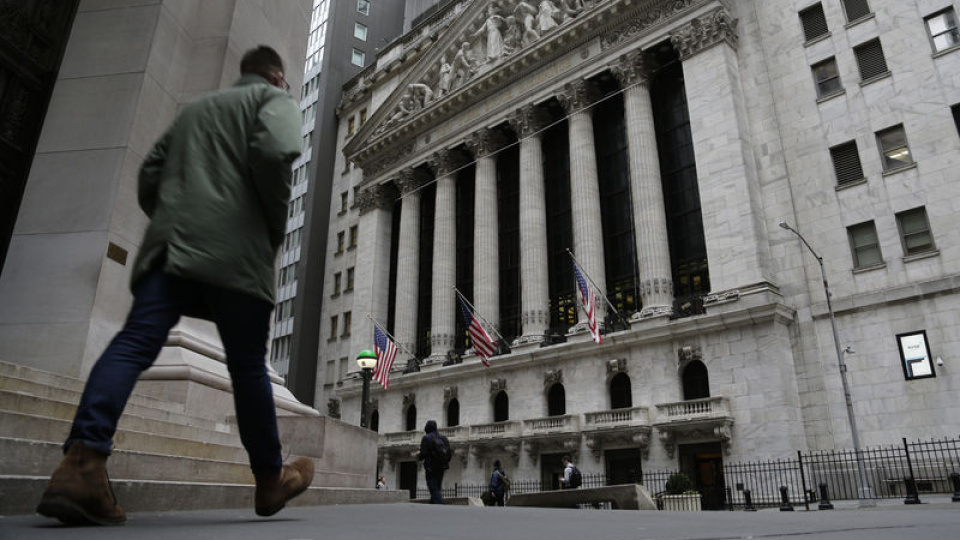 Global piyasalar Fed ile moral buldu, Oracle ile geriledi