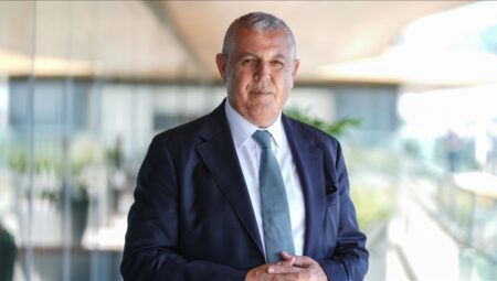 Kibar Holding’te halka arz gündemi