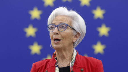Lagarde: Euro Bölgesi potansiyeline geri dönüyor