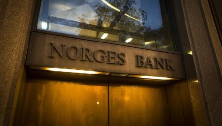 Norveç Merkez Bankası faizi indirdi