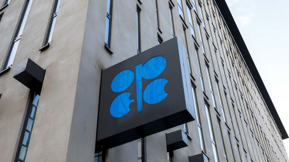 OPEC 2026 petrol talep varsayımını yükseltti