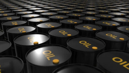 Petrol fiyatları İran’da tansiyonunun azalması ümidiyle düştü
