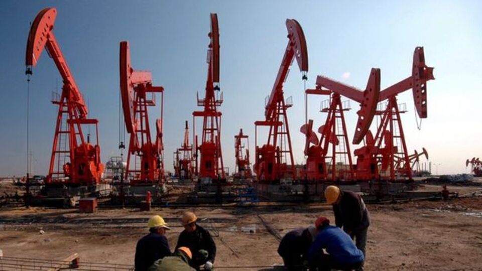 Petrolde istikamet aşağı