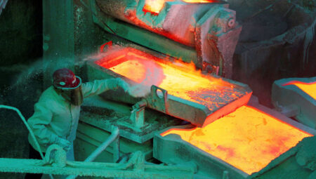 Piyasalarda metal fırtına dinmiyor