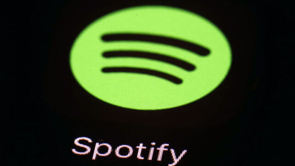 Spotify’ın fiyatsız kullanıcıları, istedikleri şarkıyı seçip çalabilecek