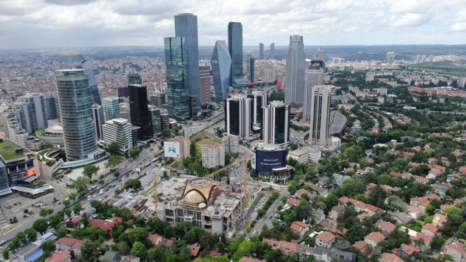 Talepler ertelendi ofis piyasası sıkıştı