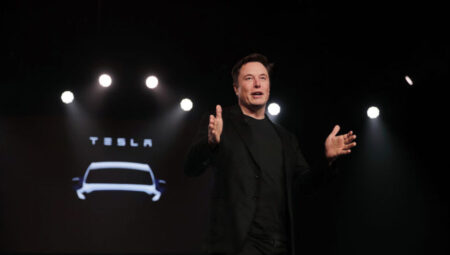 Tesla’dan Musk’a 1 trilyon dolarlık paket teklifi