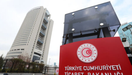 Ticaret Bakanlığı: Suriye’nin ithalat sınırlaması süreksiz bir uygulama