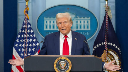 Trump: Birçok ülke Hürmüz Boğazı’na savaş gemilerini gönderecek