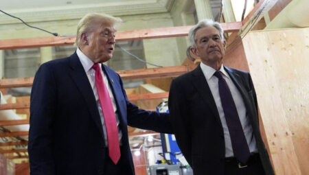 Trump’tan Powell’a ‘dava açma’ bildirisi